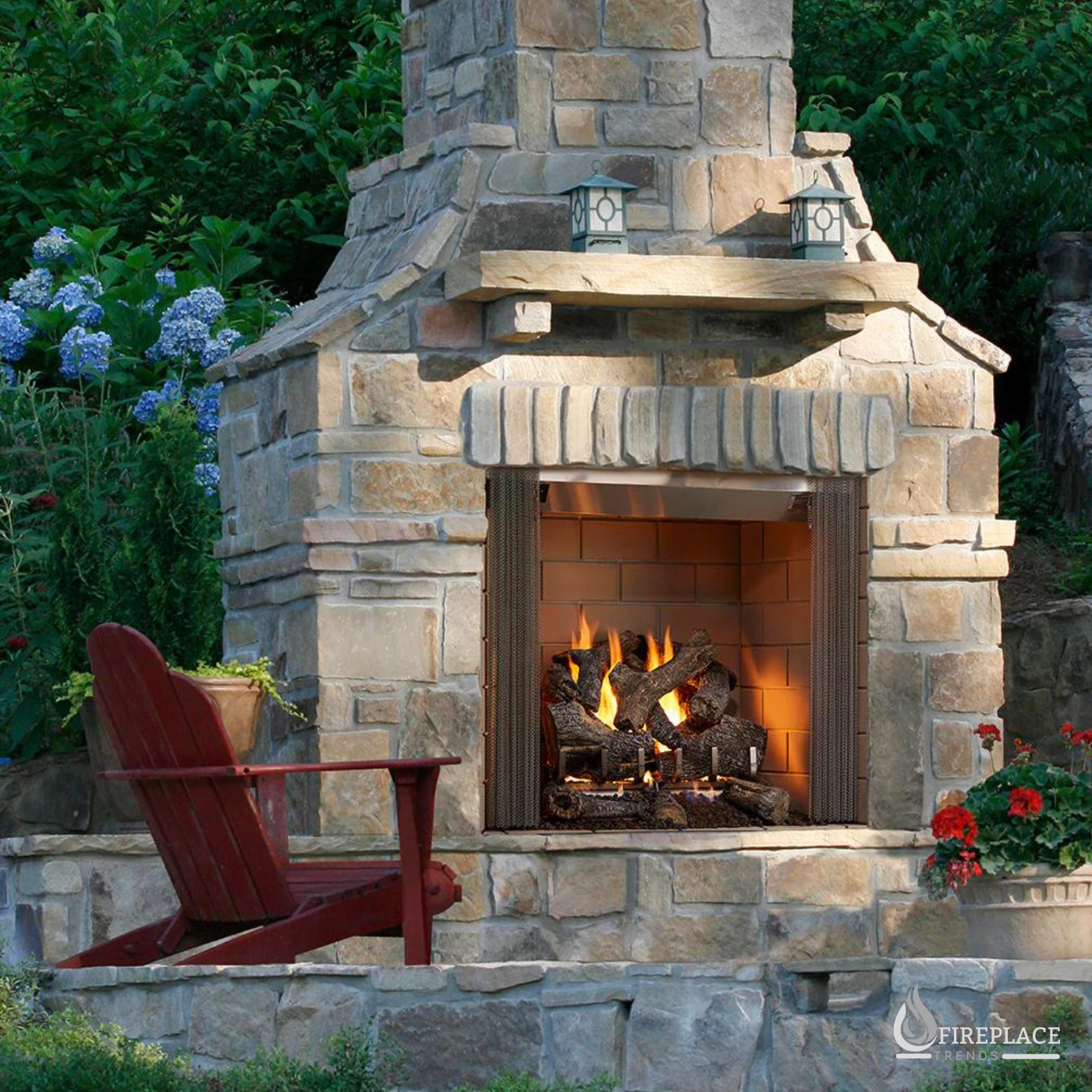 Majestic  - Castlewood 42 Outdoor Wood Burning Fireplace with Refractory Panels