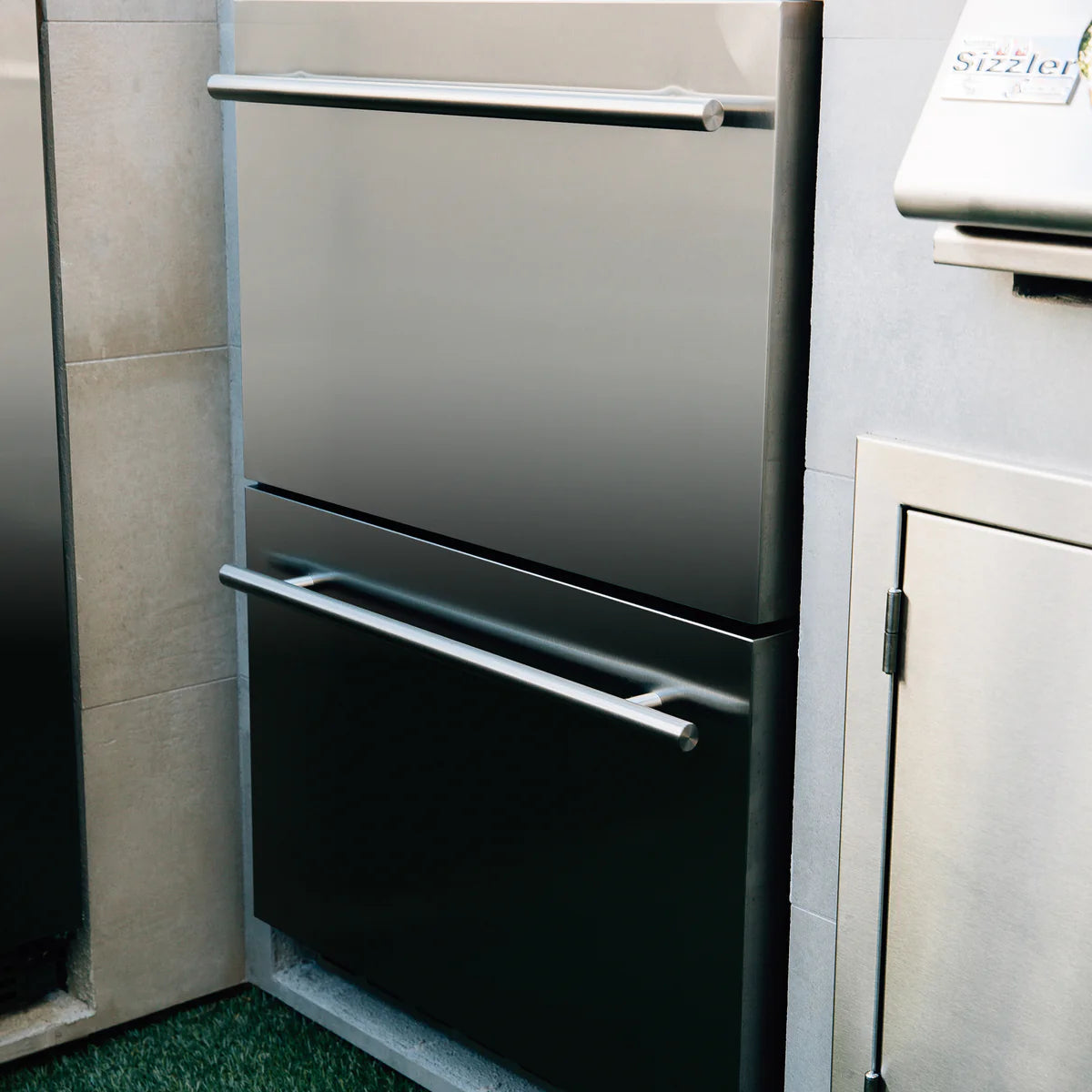 Deluxe Outdoor Rated 2-Drawer Refrigerator - 24" 5.3c