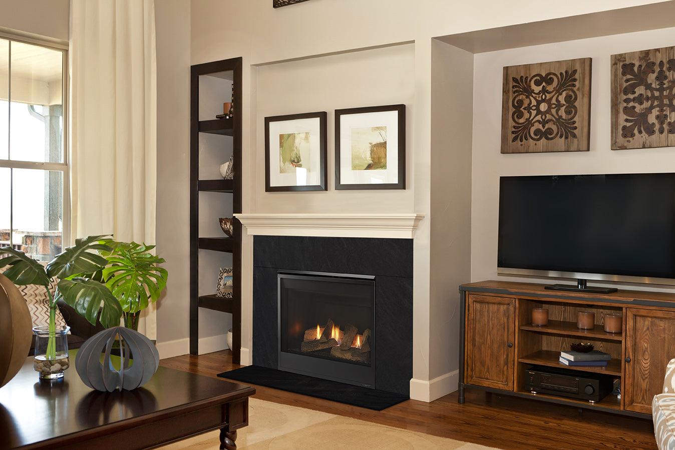 Majestic Mercury 32 Direct Vent Traditional Gas Fireplace top-rear vent with Intellifire NG